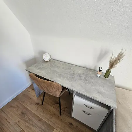 Monteurlodge Donaublick Homestay *